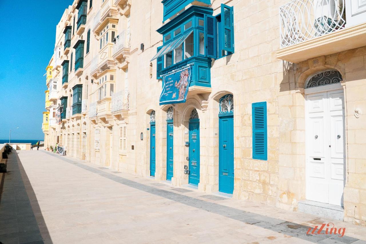 Extraordinary views in a holiday home in Valletta - B&B