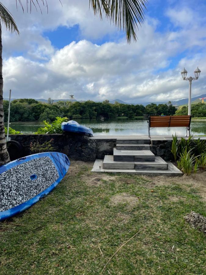 Between 2 waters Villa, free rental car offered. - B&B