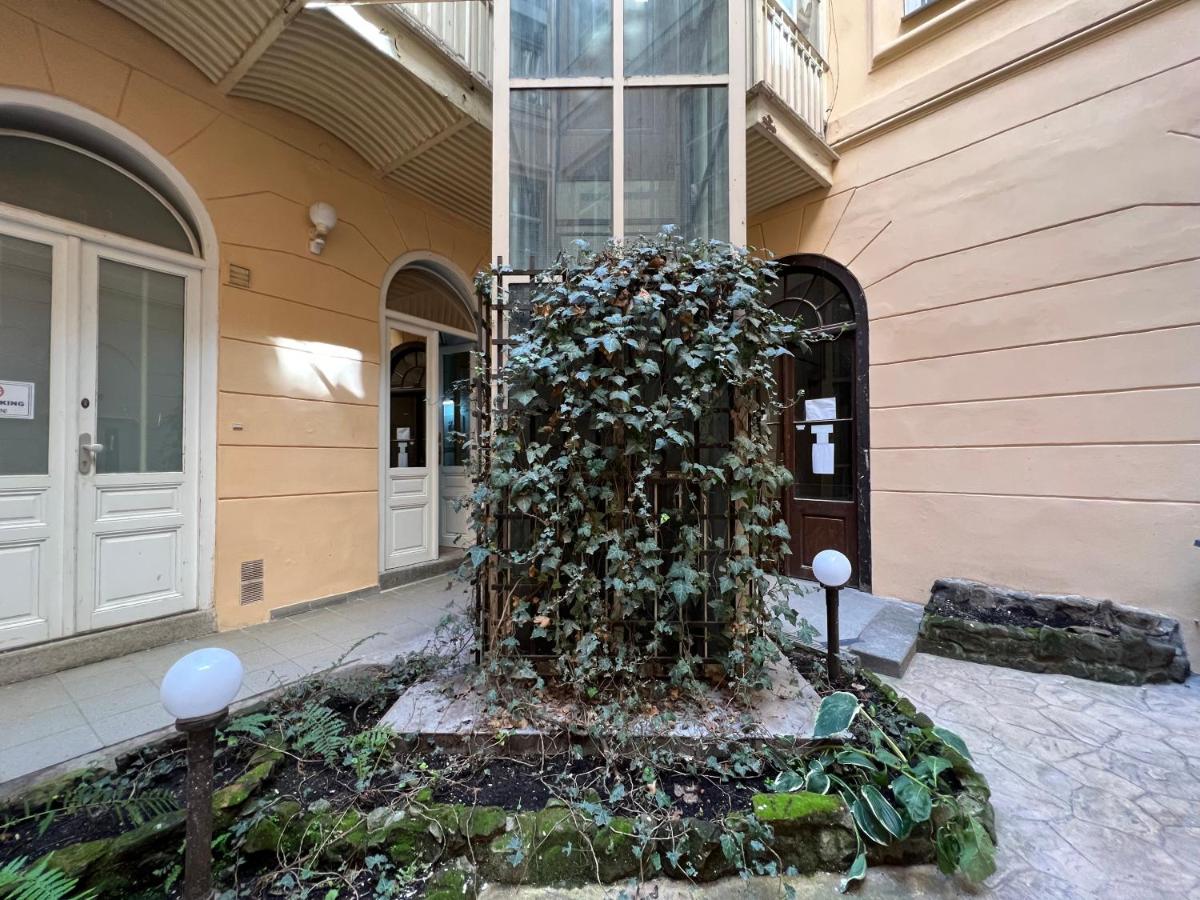Fun Tiki Vibe Apartment / Charles Bridge / Netflix - Ferienwohnung Prag