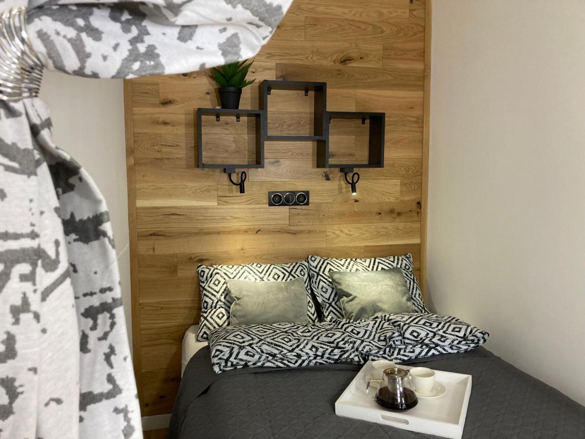 nowy Apartament z tarasem i samodzielnym wejściem - Willa Sowia - Ferienwohnung Stronie Śląskie