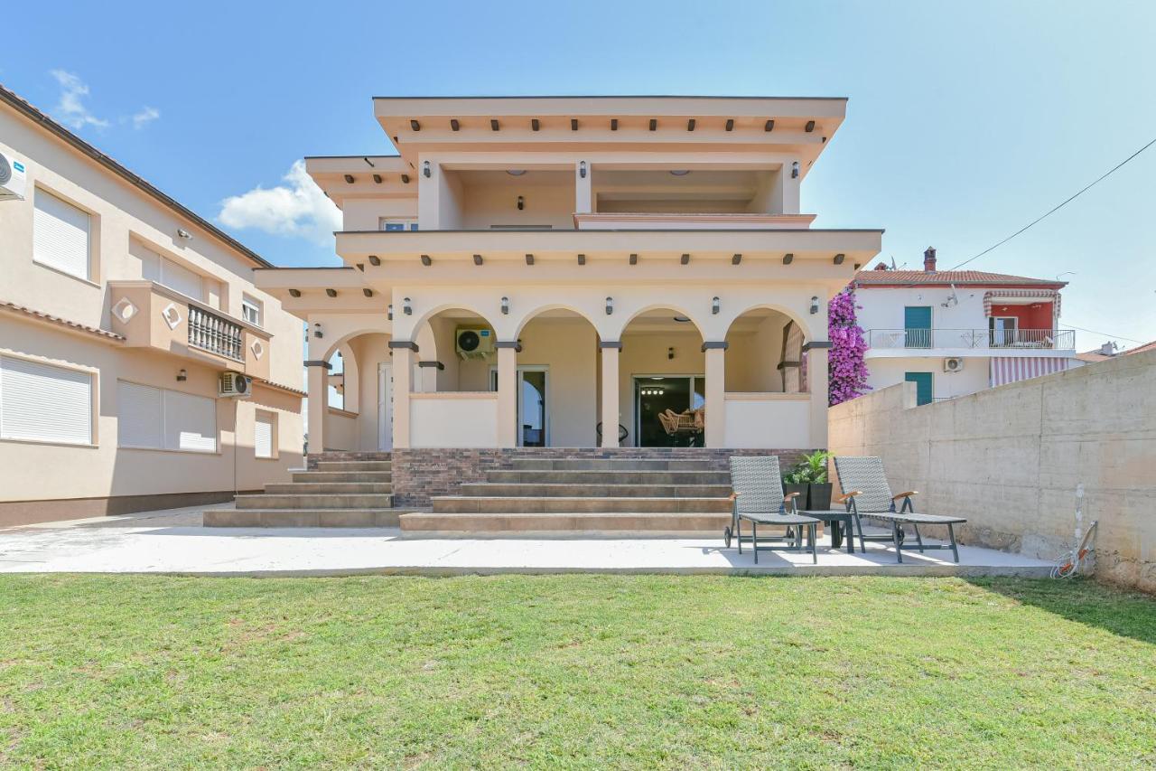 Two-Bedroom Deluxe Apartment