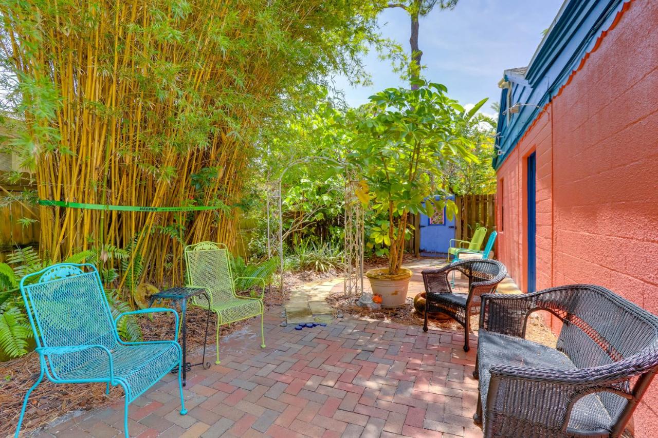 B&B St. Petersburg - Vibrant Studio in Gulfports Marina District! - Bed and Breakfast St. Petersburg