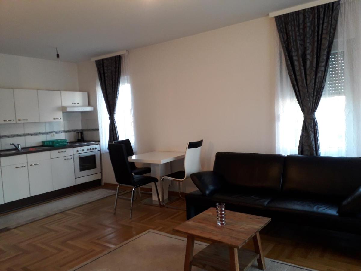 B&B Sarajevo - Apartmani Aeredrom - Bed and Breakfast Sarajevo