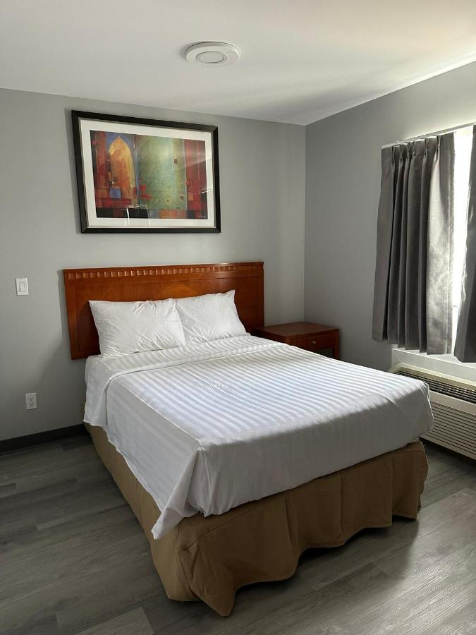 Single Room with Bathroom