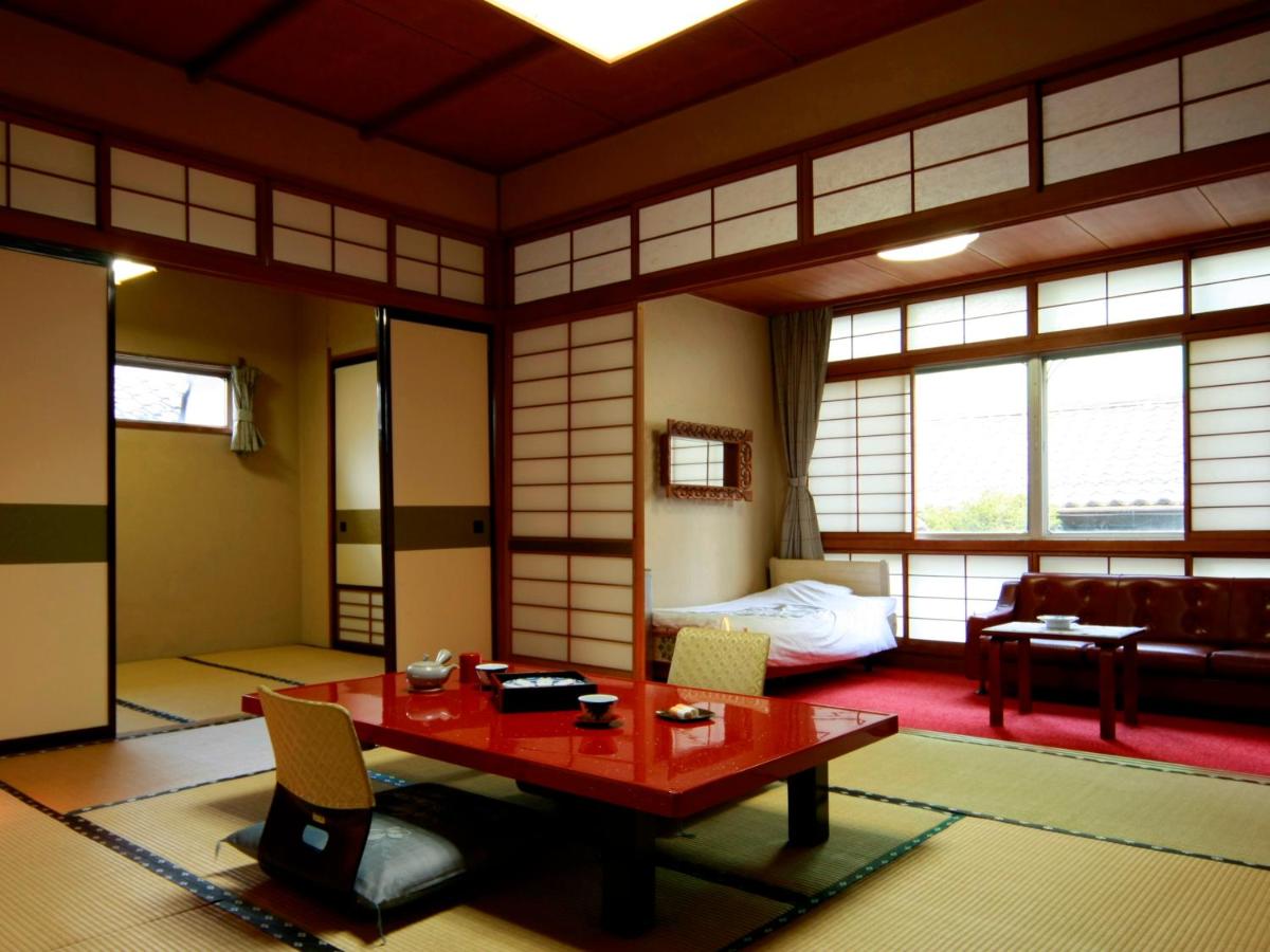 Japanese-Style Room