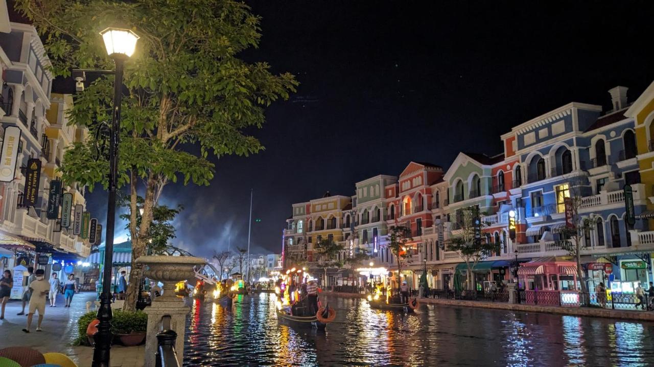 Deluxe Double Room with Extra Bed