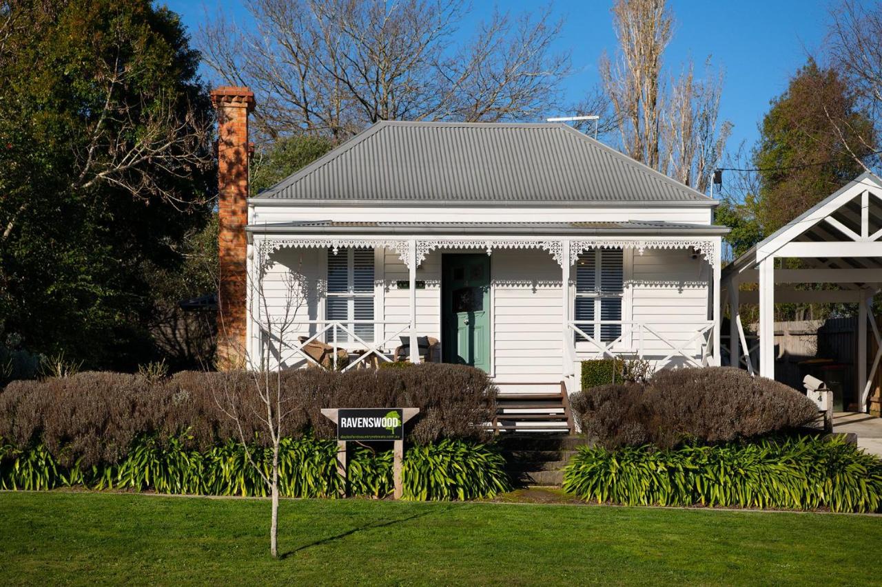 Ravenswood - Bed and Breakfast