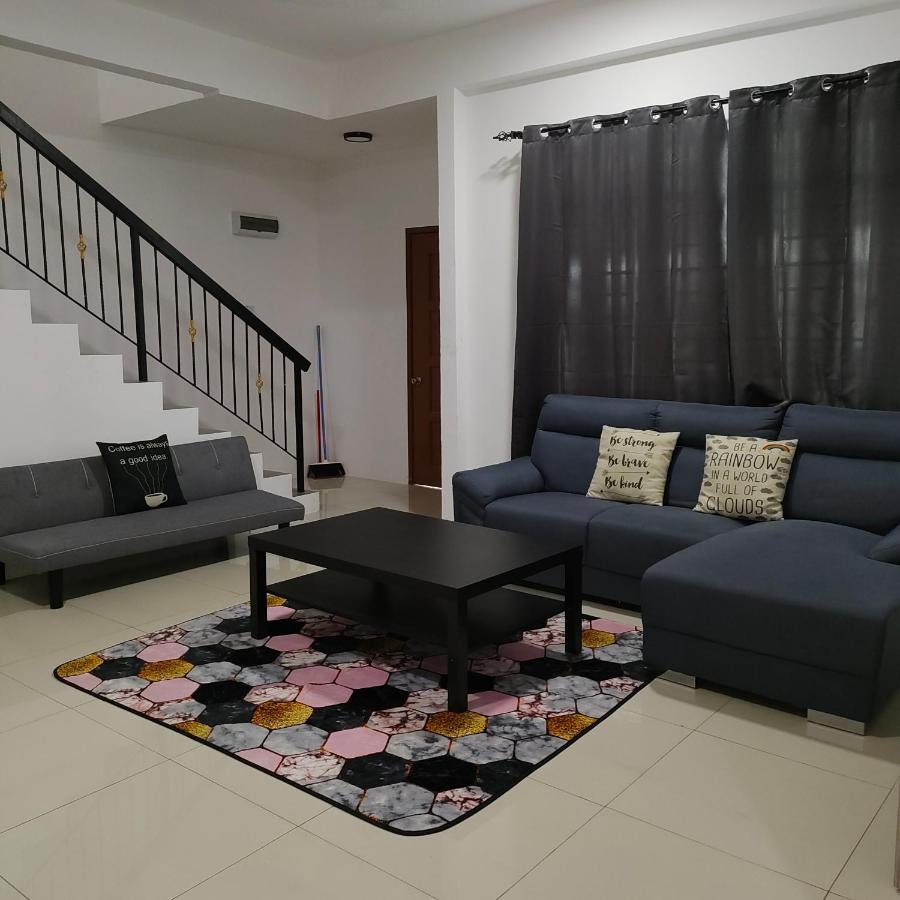 B&B Tawau - Ummik Homestay - Bed and Breakfast Tawau