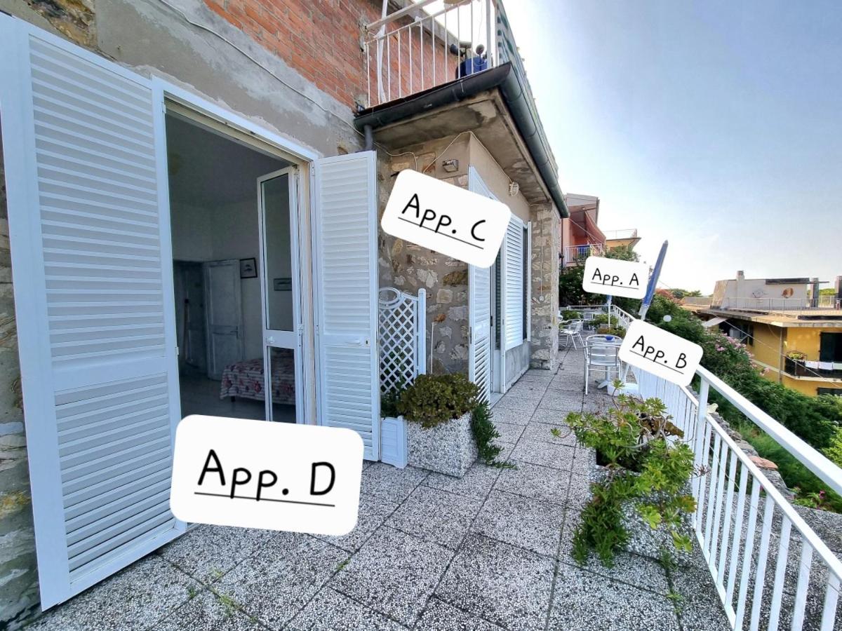 Appartamenti La Terrazza sulle Ghiaie - Goelba - B&B
