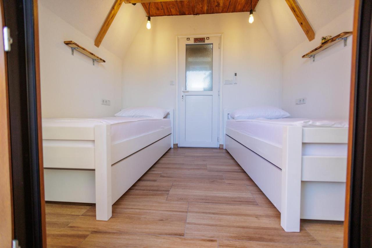 Twin Room with Bathroom