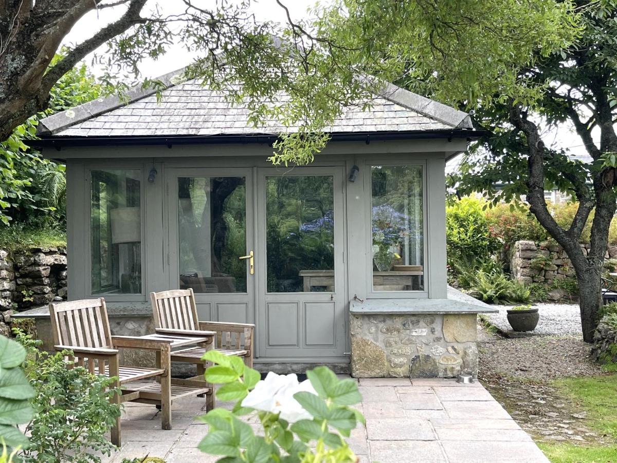 Rural Retreat in Coastal Valley near St Just - B&B