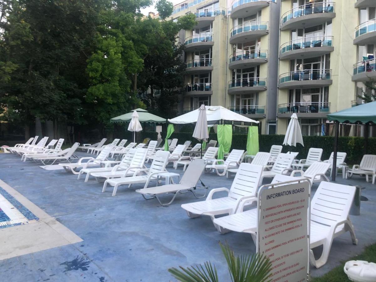 3 Room Penthouse Apartment with fantastic Seaview and big Terraces OASIS Ravda - B&B