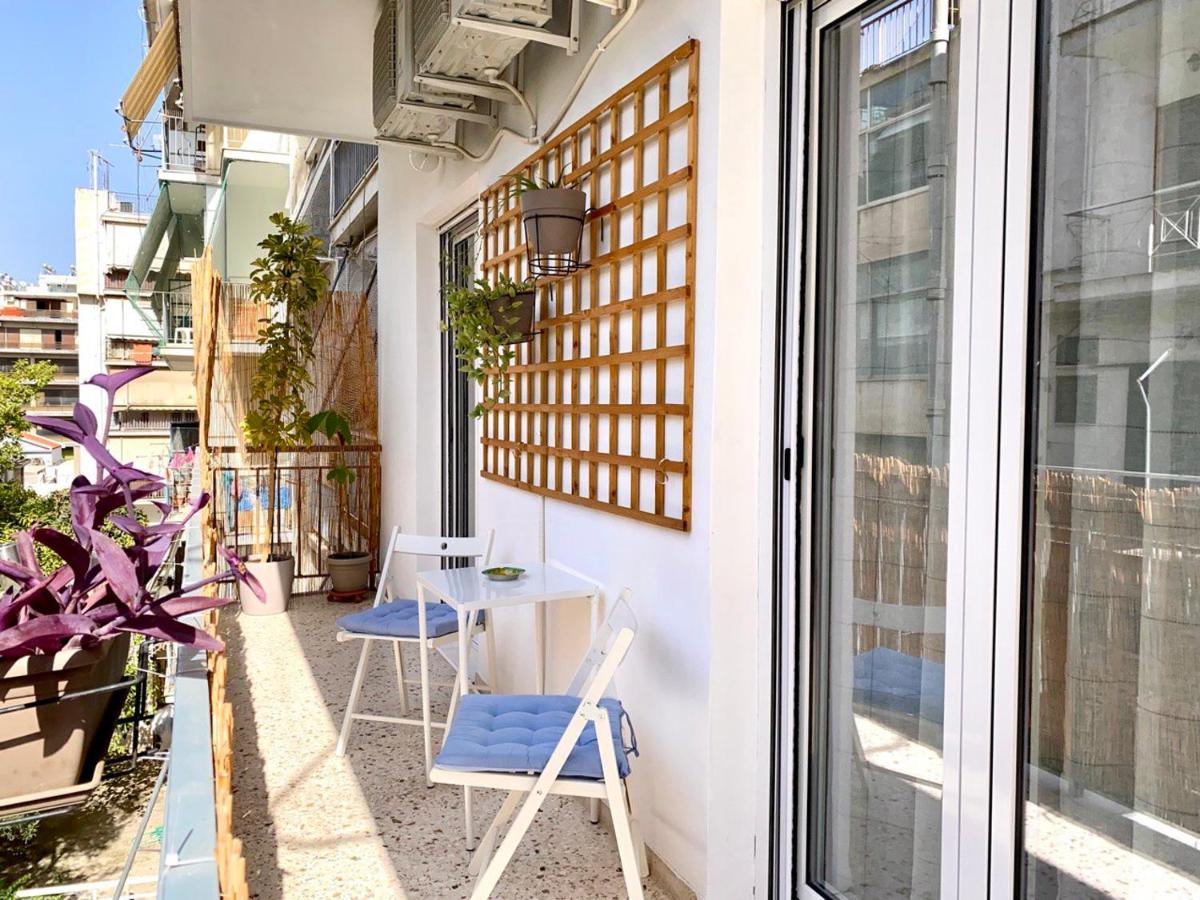 Dafni's home is in 200m to metro Ag Ioanis - B&B Atenas