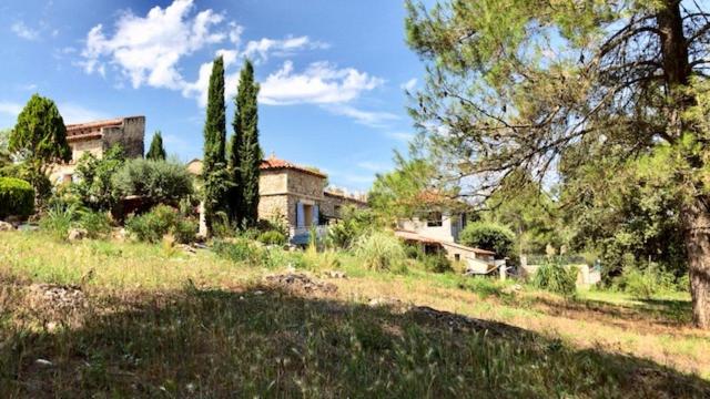 B&B Sillans-la-Cascade - Bastide de Ruety - Bed and Breakfast Sillans-la-Cascade