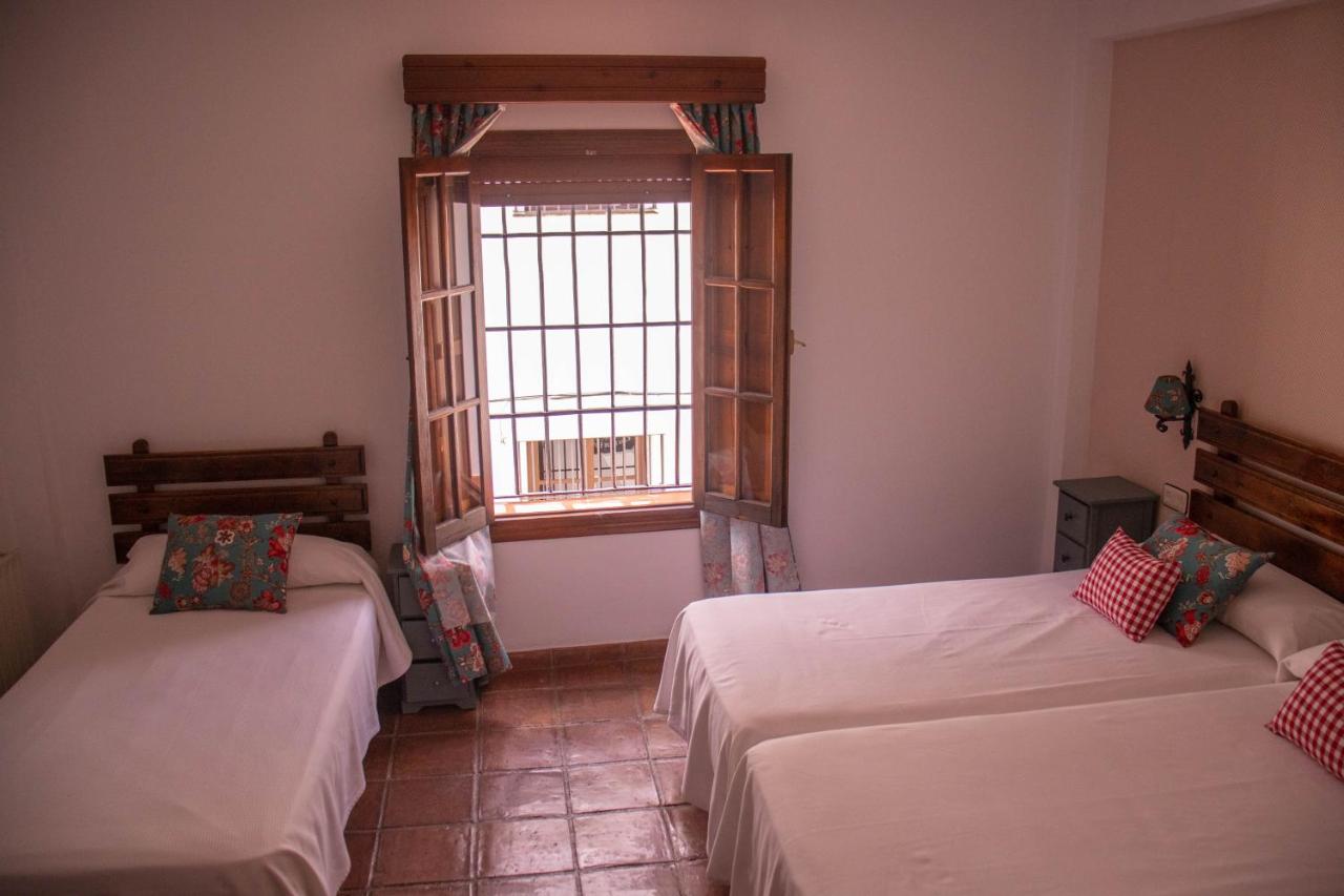 Double or Twin Room with Private Bathroom