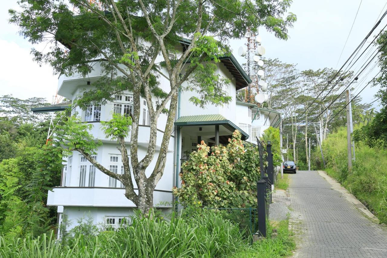 Crown hills kandy inn - B&B Kandy