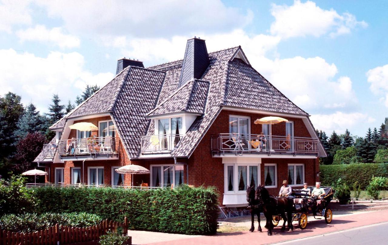 B&B Schneverdingen - Landhaus Heide - Bed and Breakfast Schneverdingen