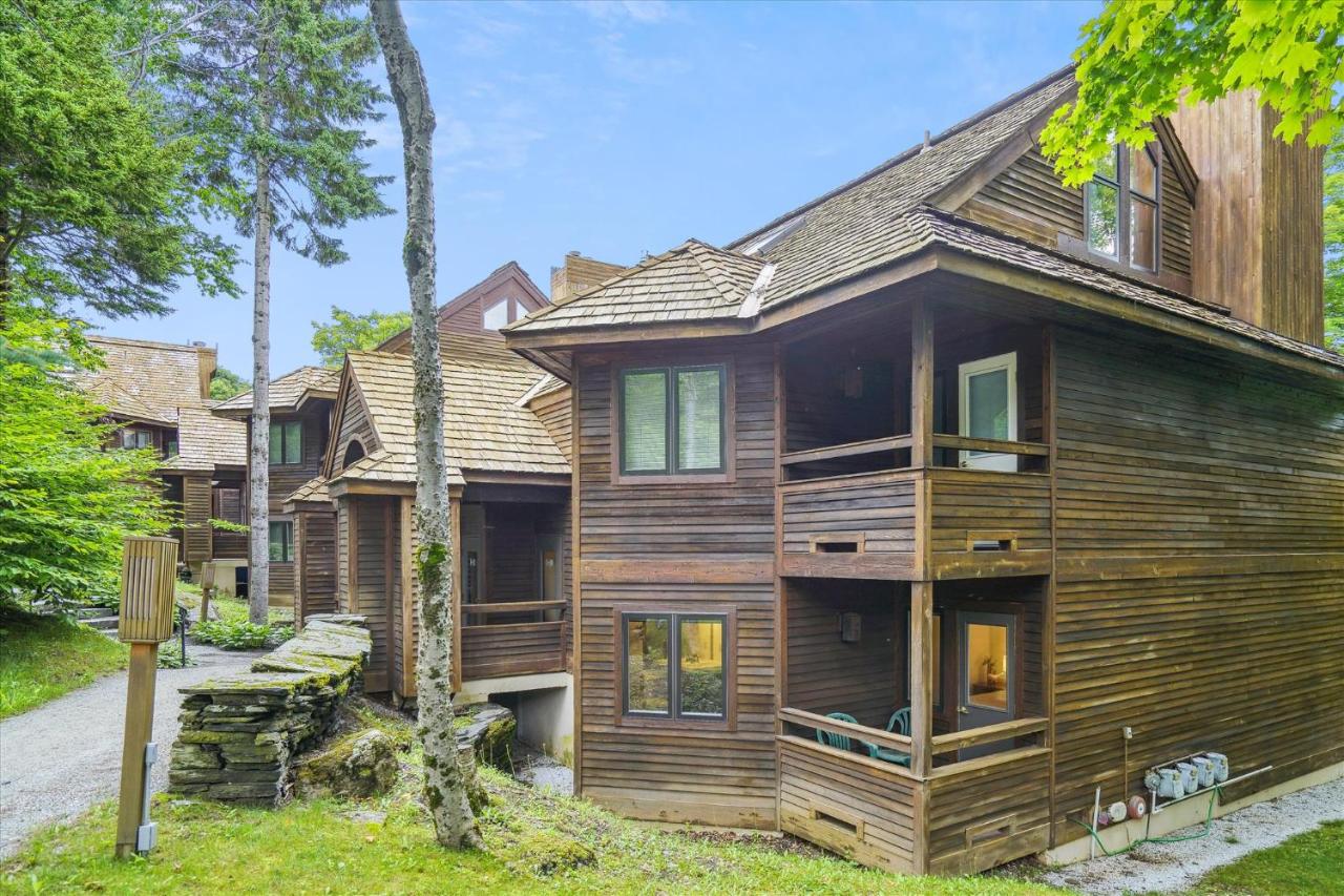 Amazing view, location, ski back trails, sports center, pool Highridge B4 Highridge - B&B