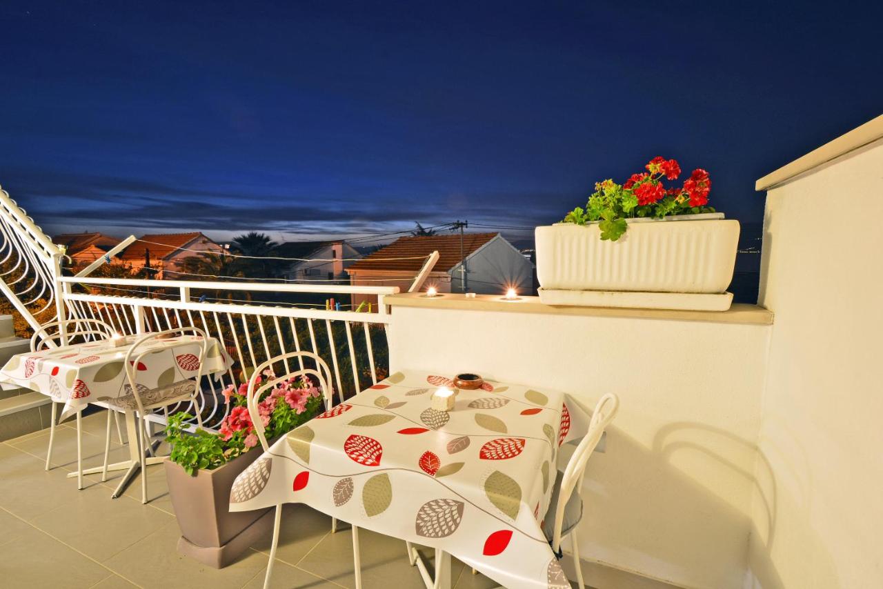 ROOMS SUNCE, Traveler's Choice best Panoramic view, Supetar Island Brac - B&B