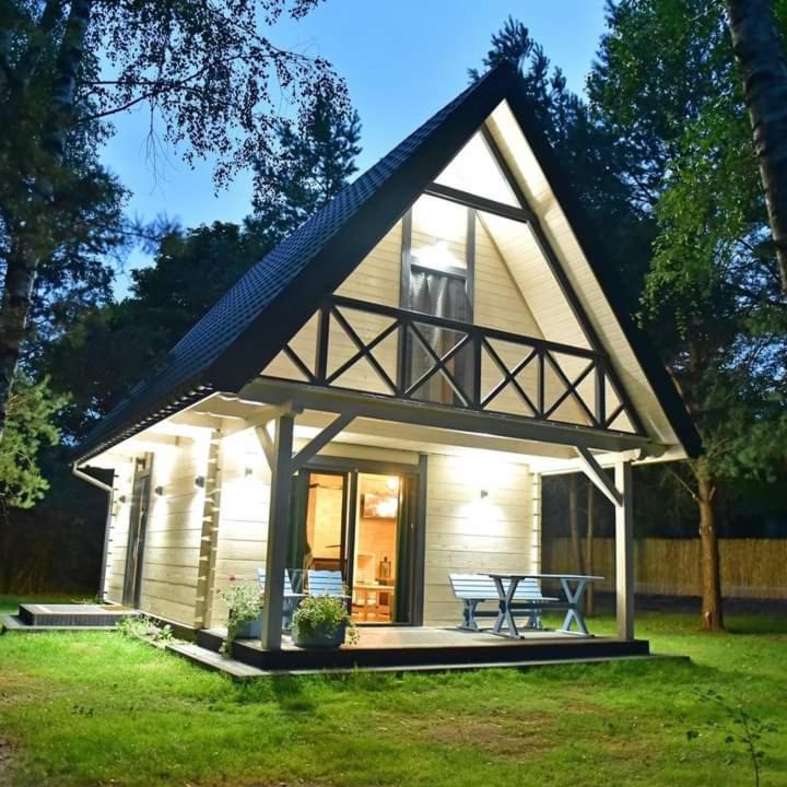 B&B Biszcza - Biały Domek II - Bed and Breakfast Biszcza