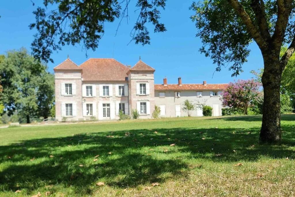 Château d'Issandou - Bed and Breakfast