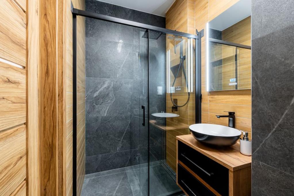 Apartamenty Kołobrzeg - Kotwica - B&B Kołobrzeg