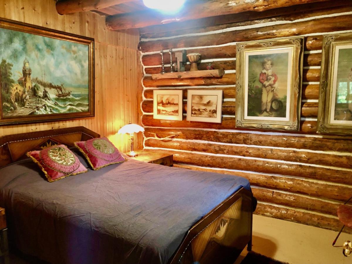 Chalet en bois rond Mauricie - B&B Saint-Alexis-des-Monts