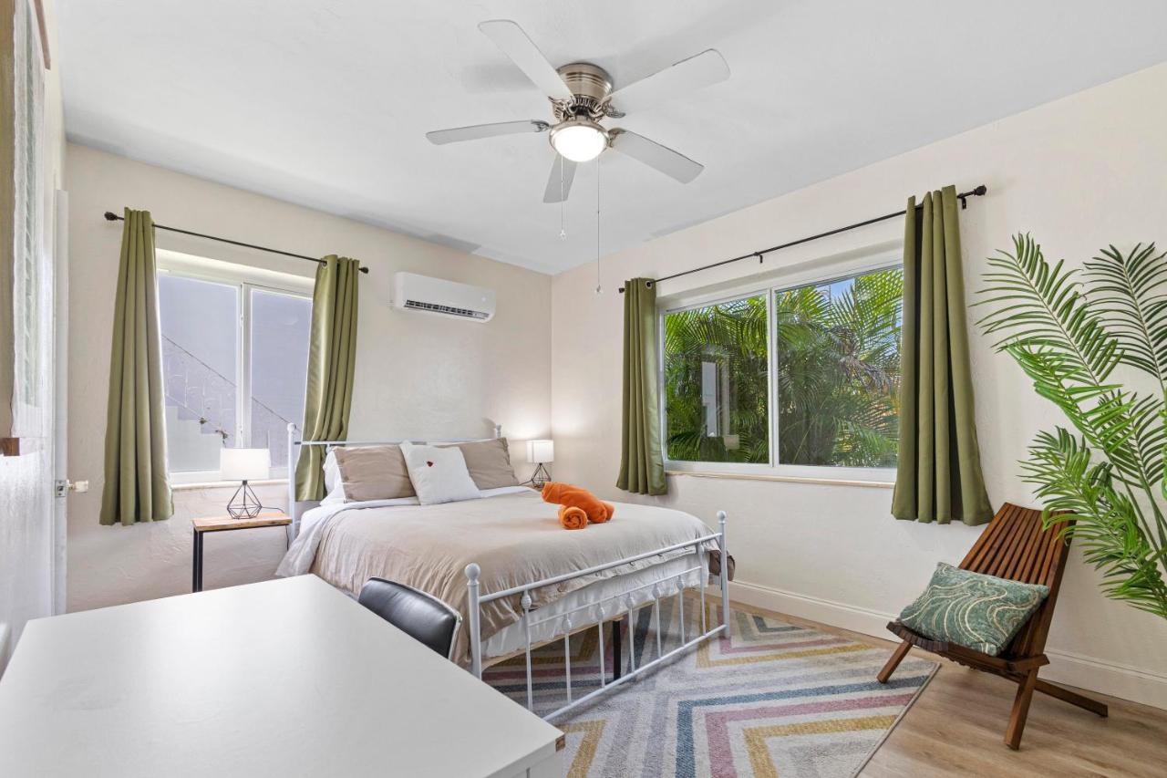 Enchanting cozy Apartment 10 min away from airport, Calle 8, Brickell, Coral Gables, the beach and more! - Chambres d'hôtes Miami