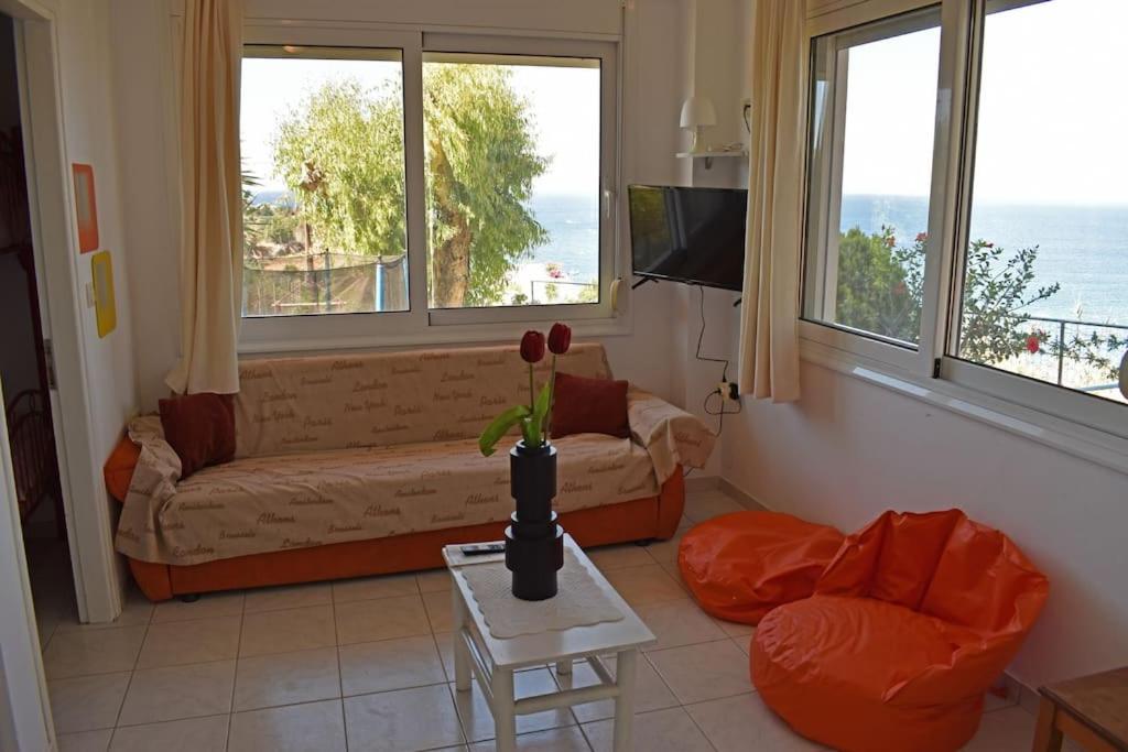 KL Seaview Apartment I - 2 mins to the beach - B&B Agia Pelagia