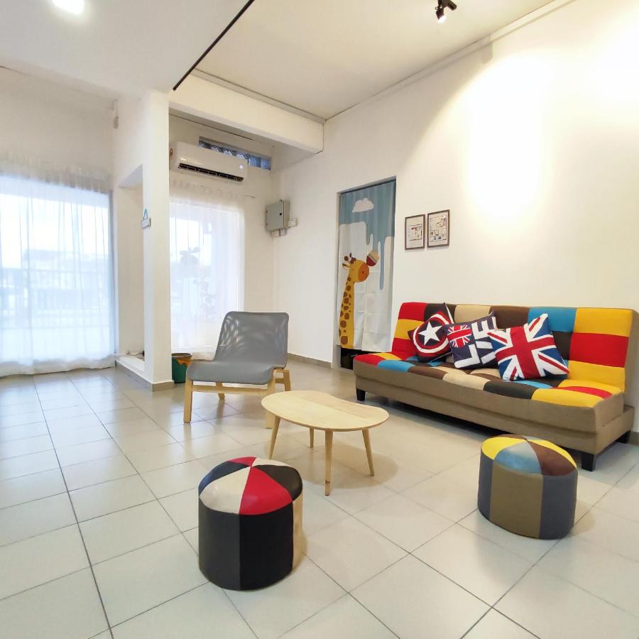 Minimaliste Ipoh Garden 2 minute to stadium 5BR5BR - B&B Ipoh