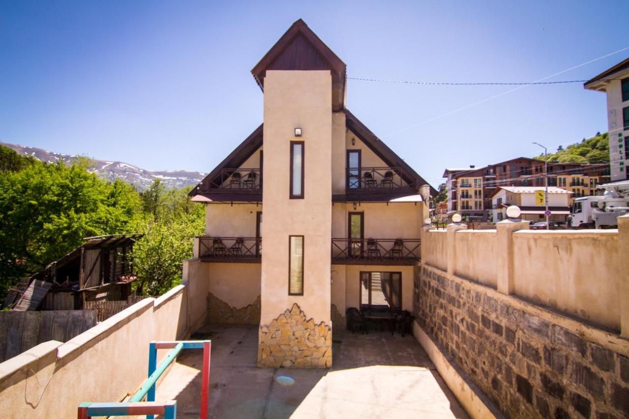 LOVELY HOUSE BAKURIANI - B&B