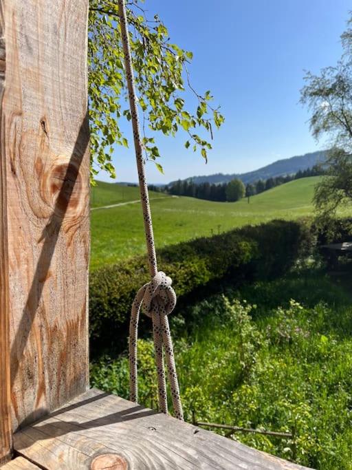 B&B Les Gras - Nuit insolite - La cabane du Haut-Doubs - Bed and Breakfast Les Gras