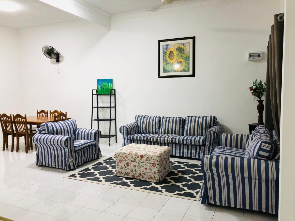 B&B Batu Pahat - Alyn Homestay Batu Pahat V Netflix - Bed and Breakfast Batu Pahat