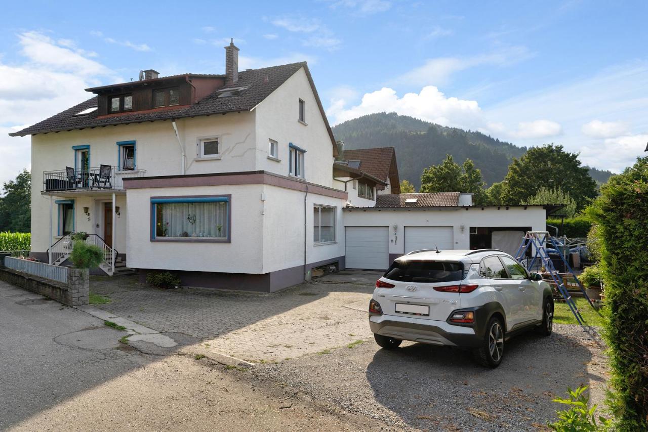 B&B Gutach im Breisgau - Ferienwohnung Emma - Bed and Breakfast Gutach im Breisgau