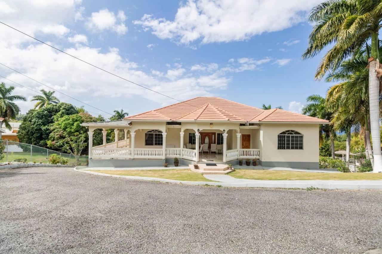 Lovely 1-Bed in Montego Bay-Rose View Apartment - B&B Montego Bay