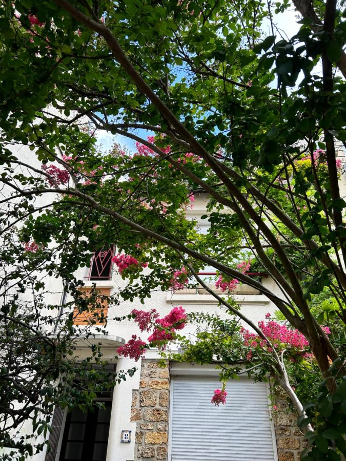 studio 21m2 équipé et meublé centre ville Massy - B&B