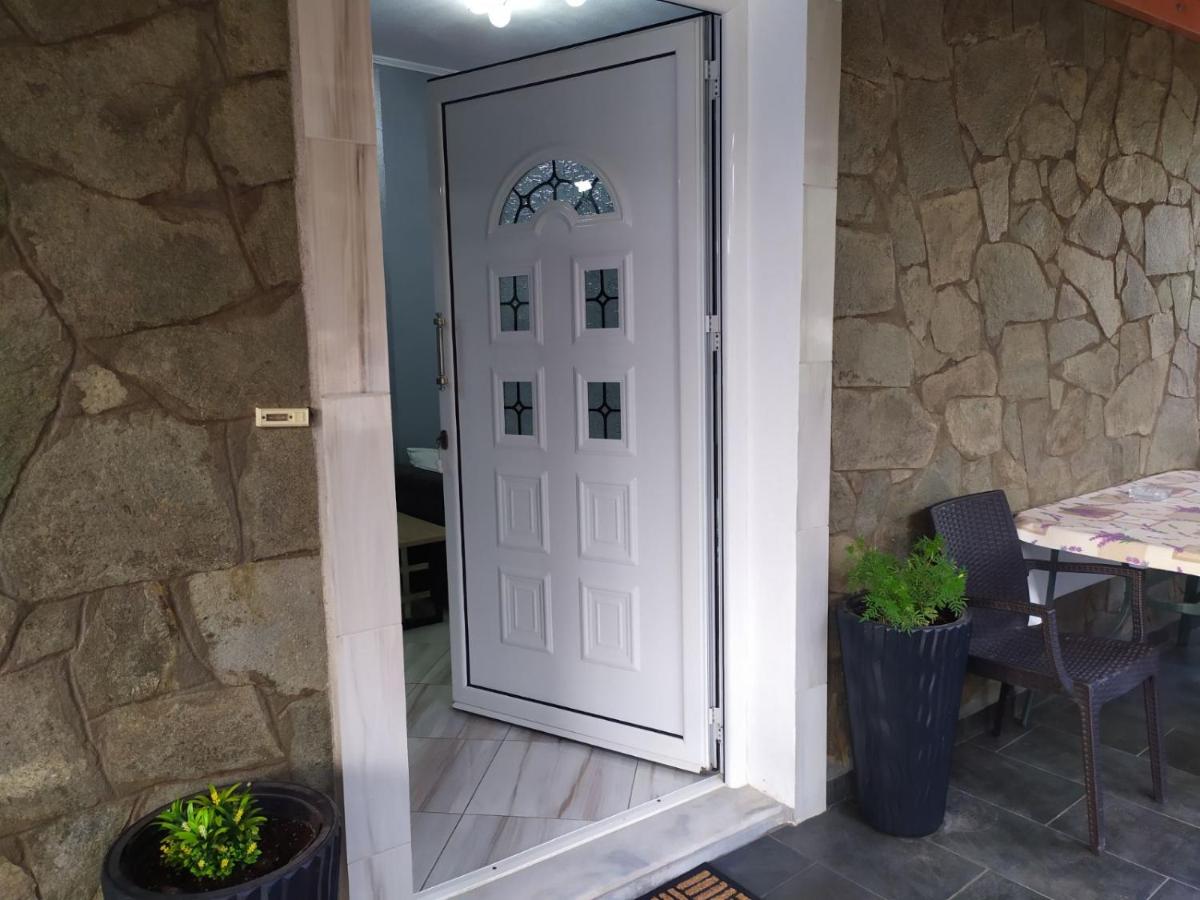Panos Apartment - B&B