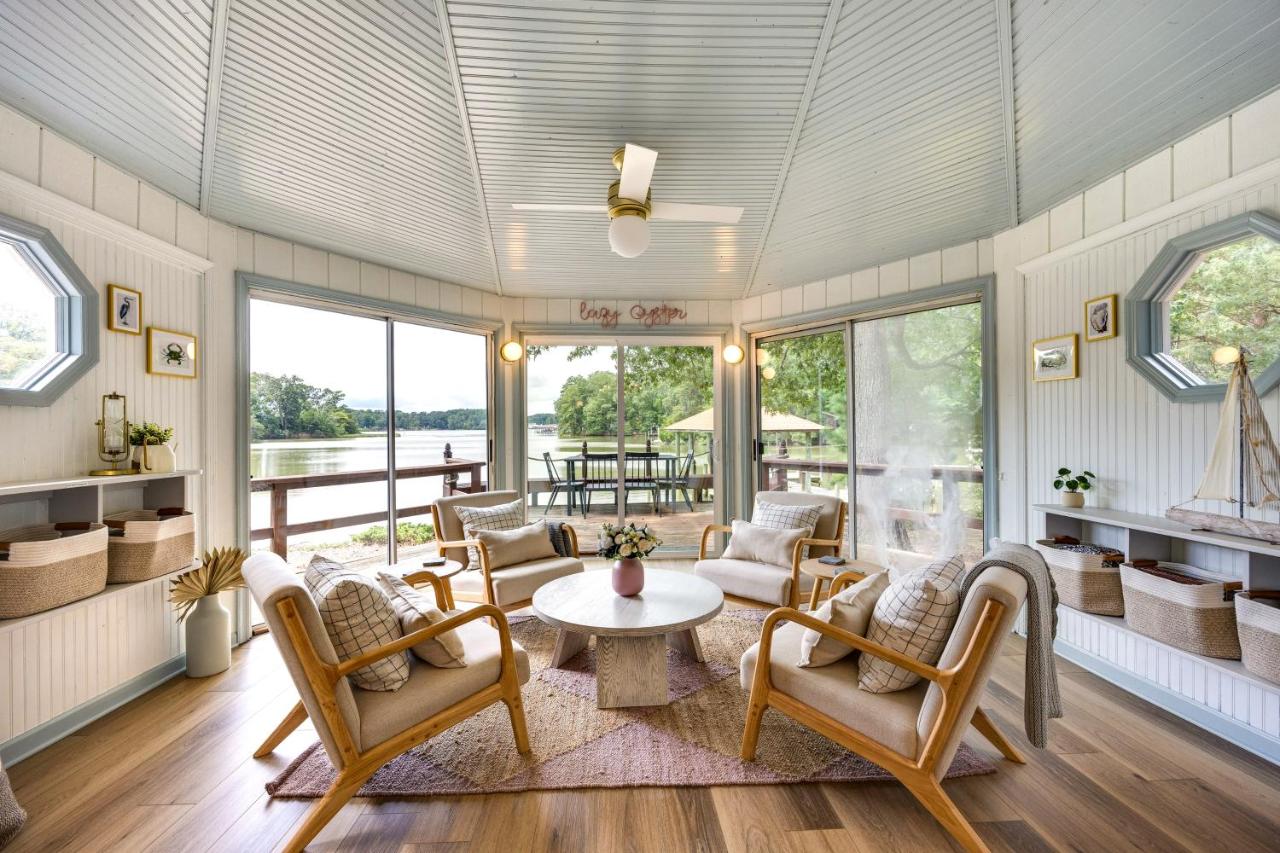 Waterfront Heathsville Cottage with Dock and Hot Tub! - Bed and Breakfast