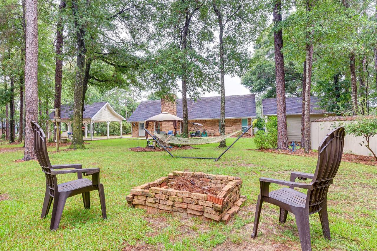 Dog-Friendly Alabama Retreat with Patio and Fire Pit! - Ferienwohnung