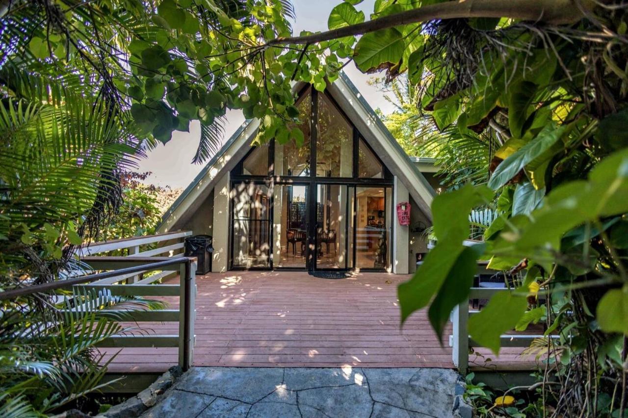 Jasmine Suite on Lush farm in Haiku, Maui jungle - Bed and Breakfast