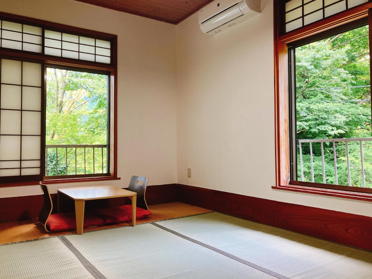 Family Room with Mountain View