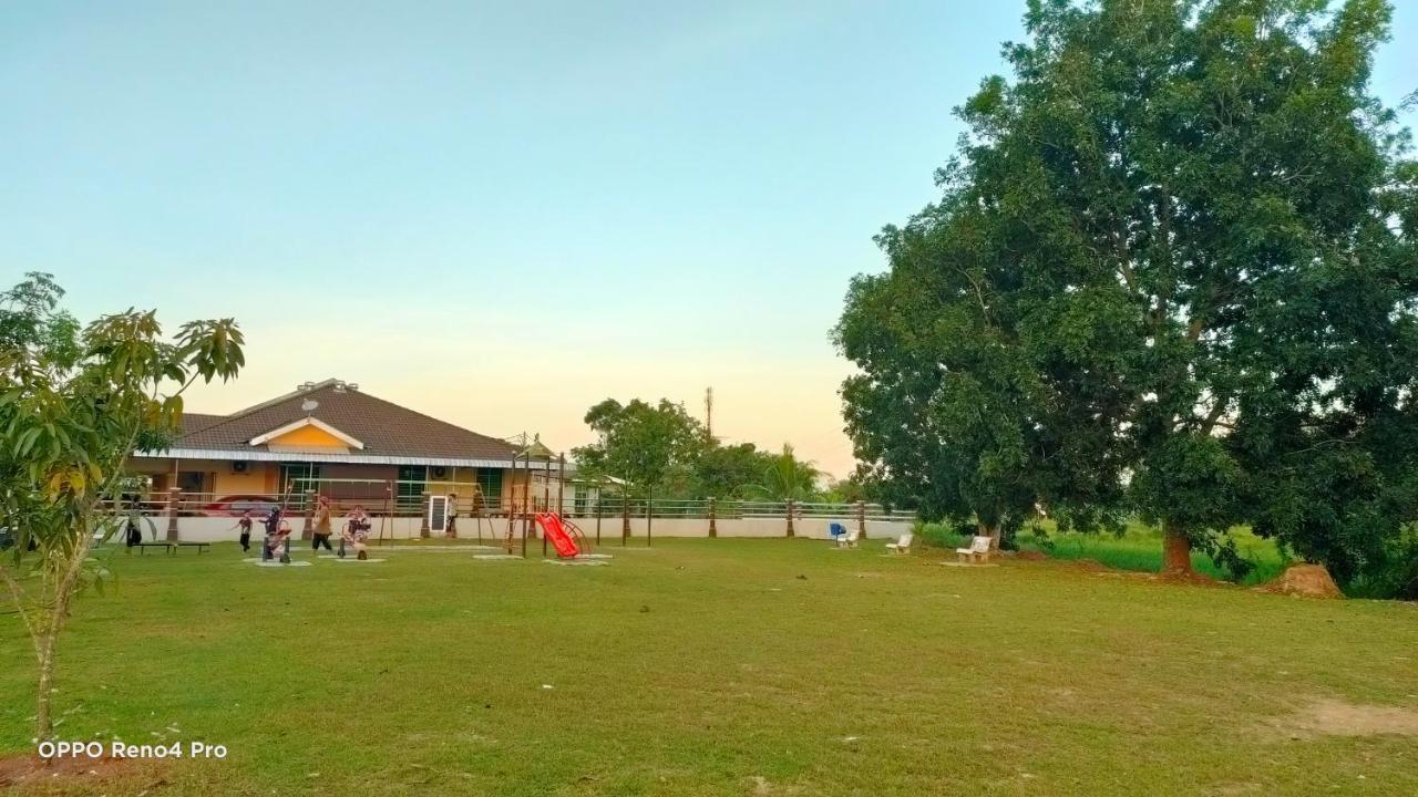 Homestay Indera kayangan - B&B