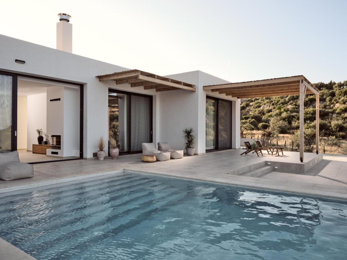 Elle Lux Villa, Essence of Endless Blue, By ThinkVilla - B&B Agios Nikolaos