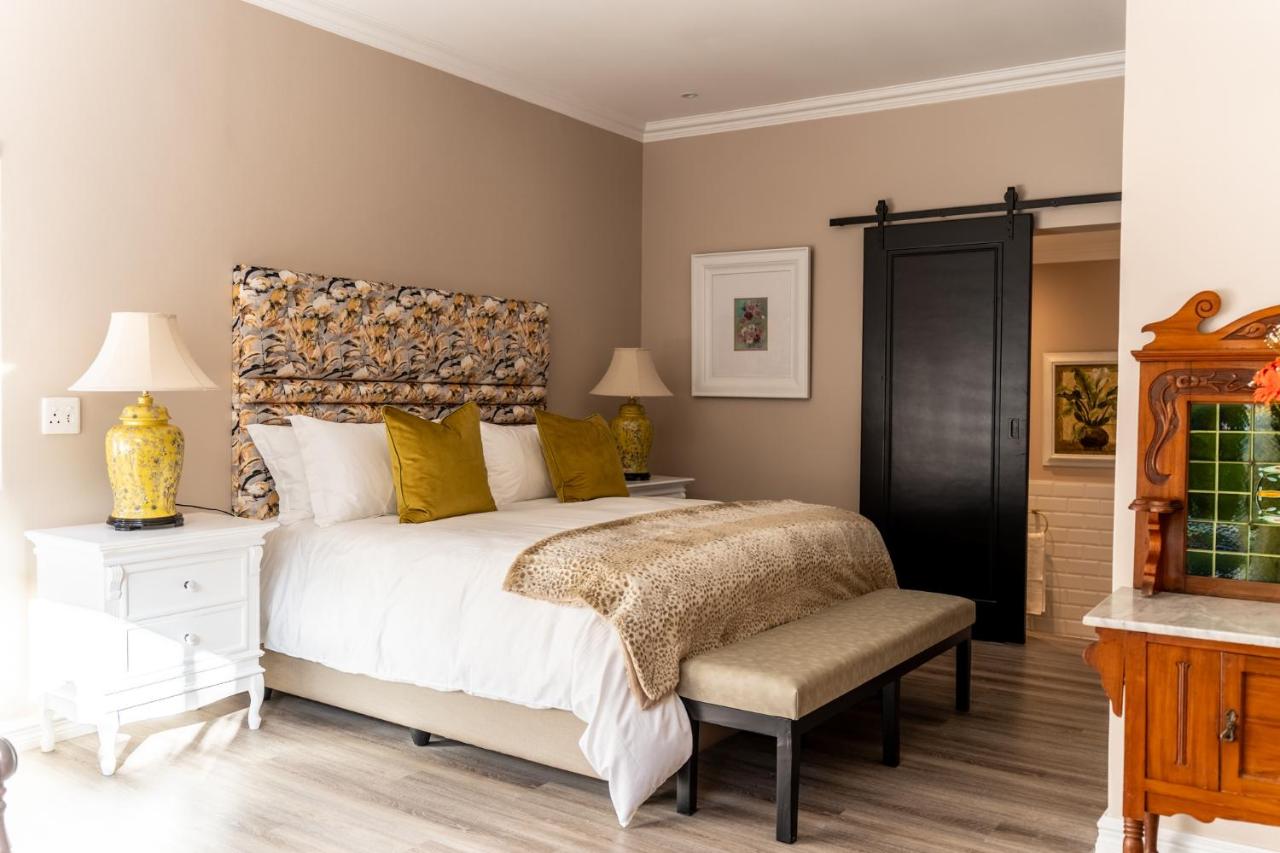 Junior Suite with Garden View
