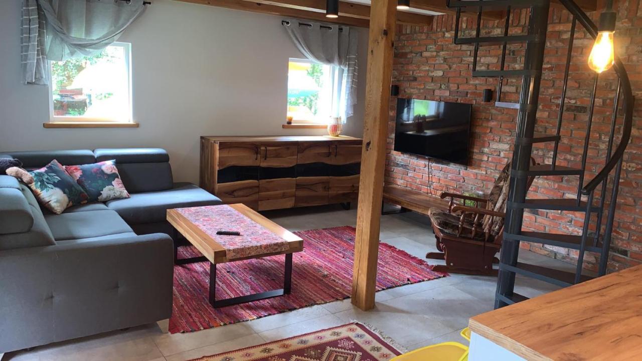 Odpoczywajka domek brzozowy z balią i sauną - B&B Borucino