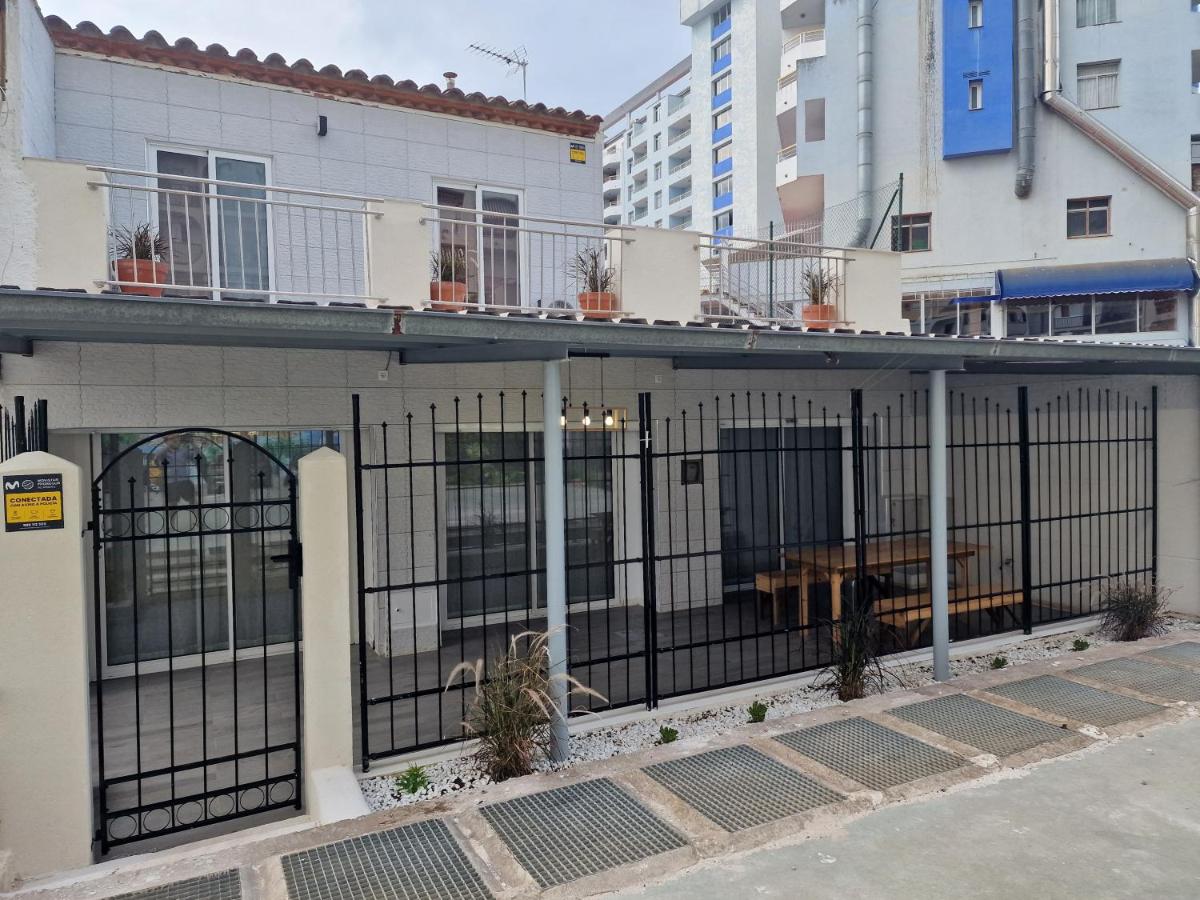 Casa Neptuno para 10 personas solarium patio privado con BBQ, y aire acondicionado - B&B
