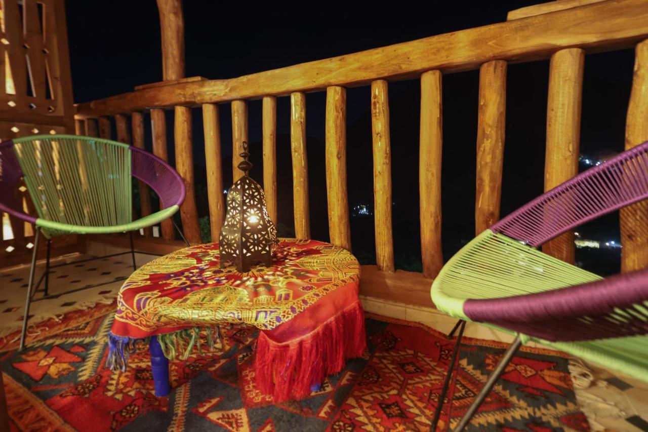 Bungalow with Patio