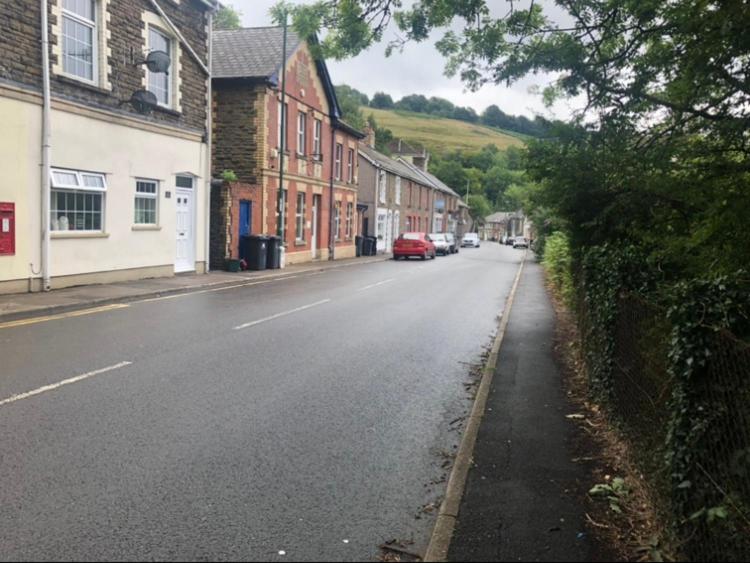 Large maisonette one bedroom nearby station - B&B