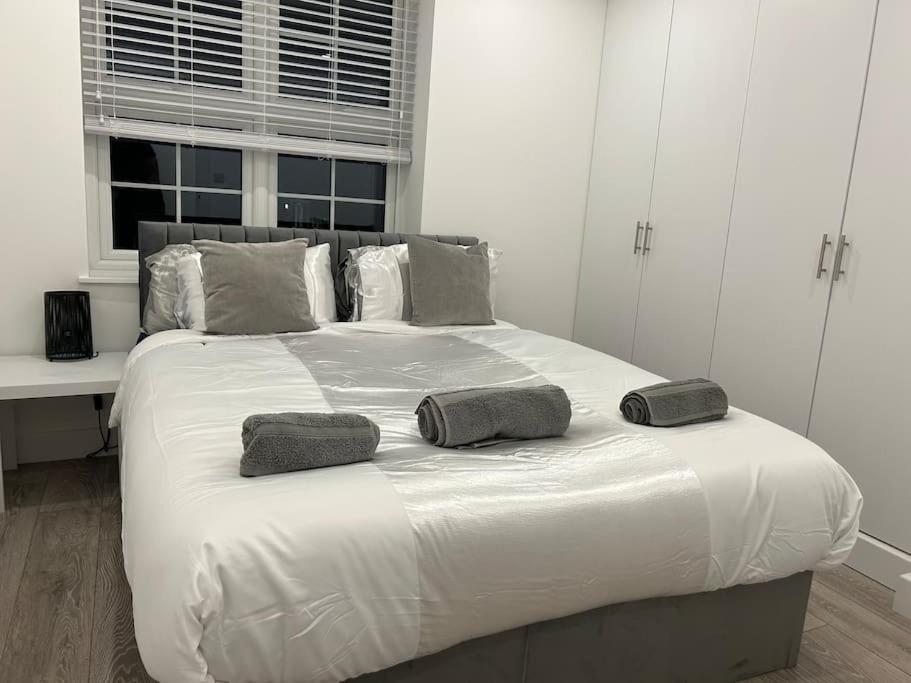 B&B Edgware - 1 bed high quality modern flat - Bed and Breakfast Edgware