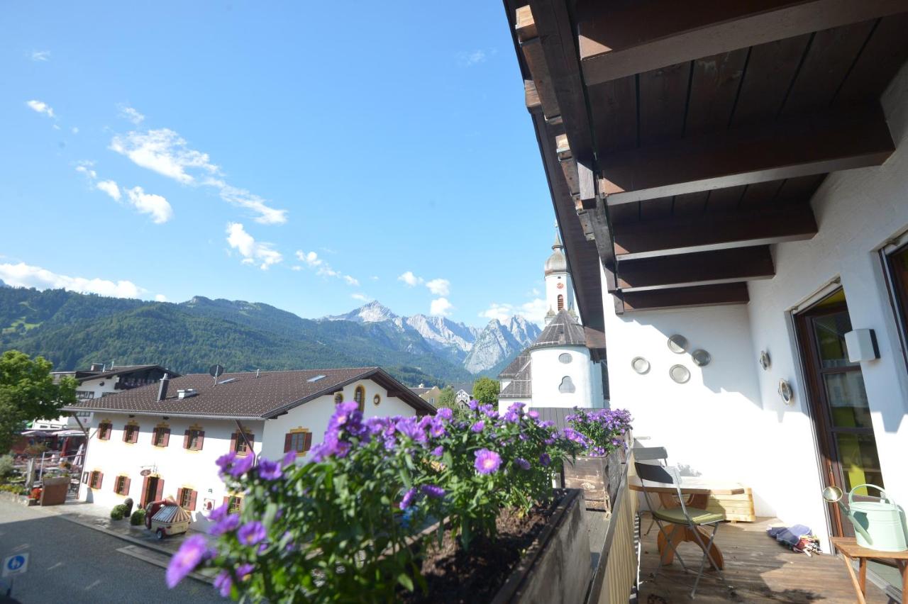 B&B Garmisch-Partenkirchen - Kandinsky Apartment - Bed and Breakfast Garmisch-Partenkirchen